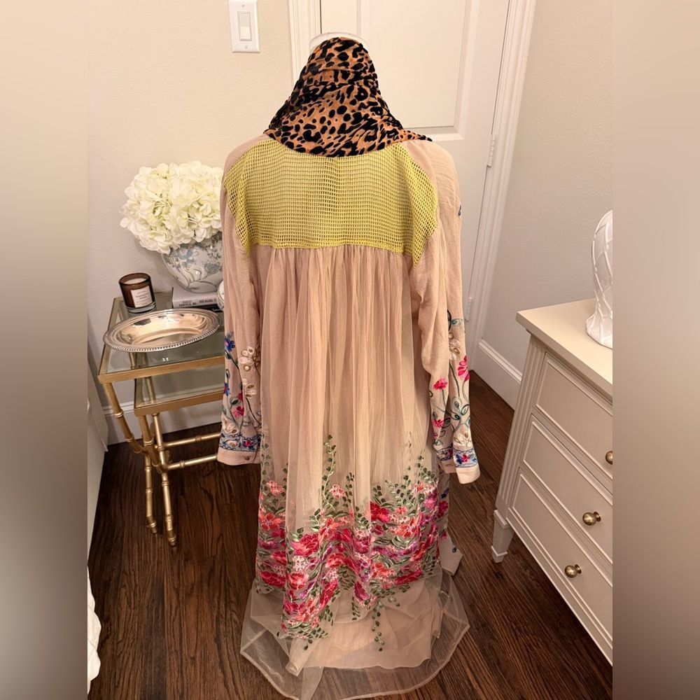 Aratta Duster-Kimono
GG21 - Picture 3 of 9
